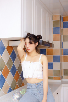 女大学生的美发沙龙在线观看